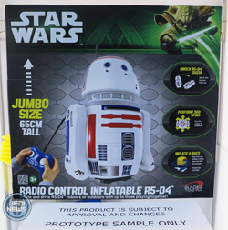 star wars hasbro uk toy fair 2013 droids gonflable flatebles droids R2-D2 R5-D4